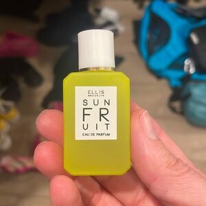 Ellis Brooklyn Sunfruit mini bottle